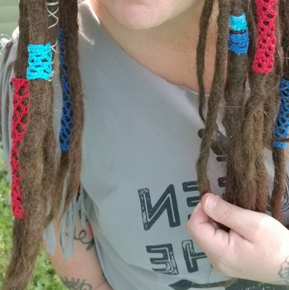 Rainbow Dreadlock Crochet Lace beads - Picture 4 of 4